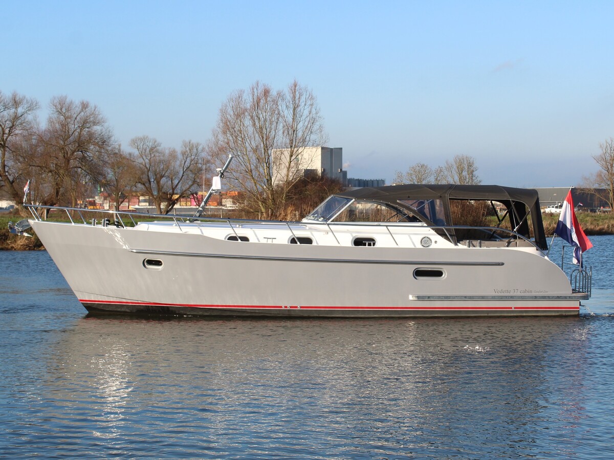 foto: 20 Vedette 37 cabin comfort line