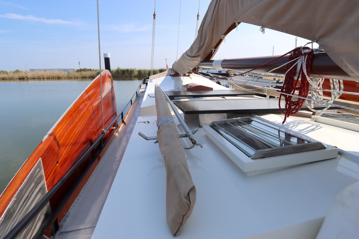 foto: 47 Tjalk Woonboot 