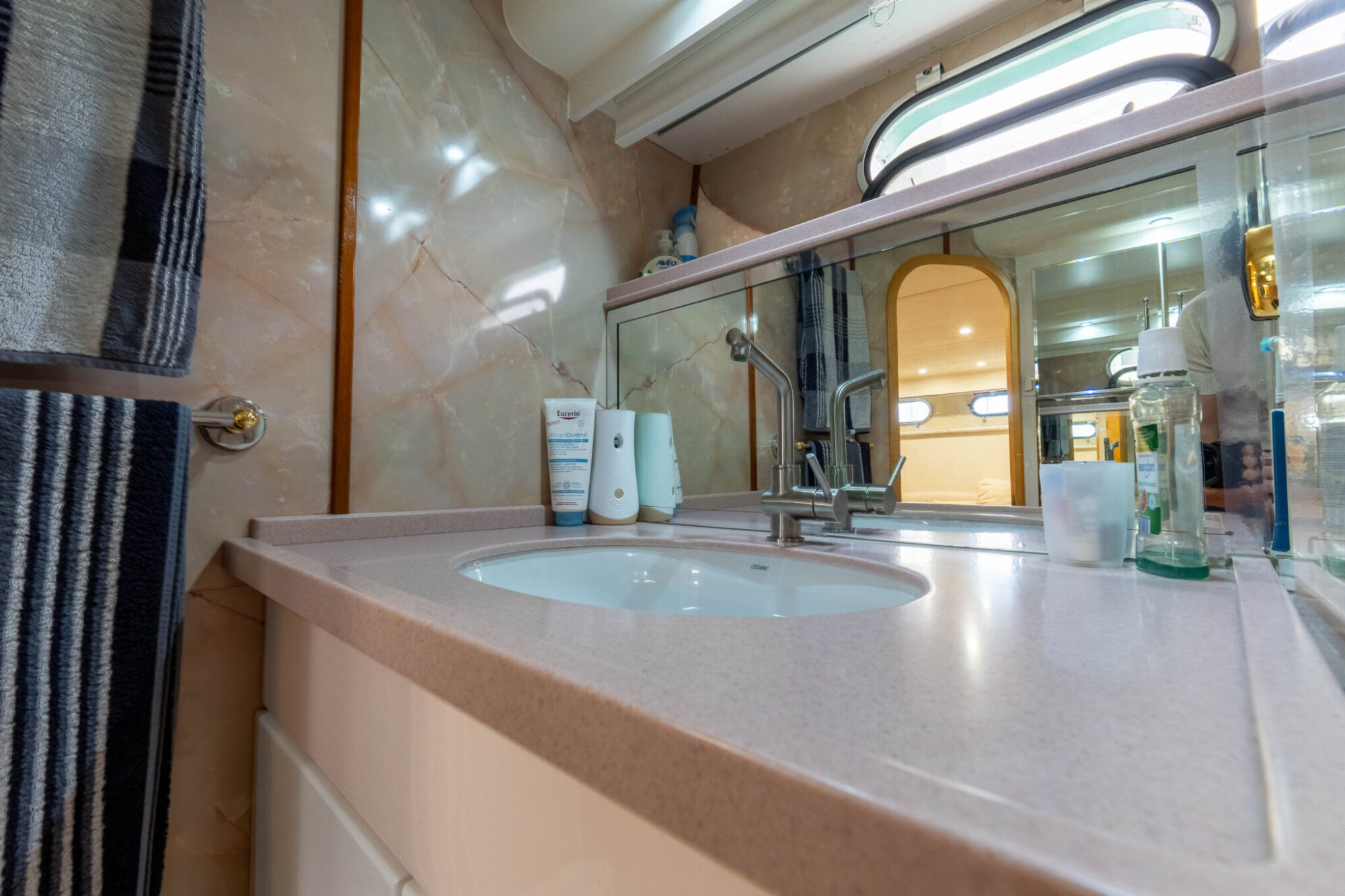 foto: 87 Fairline Fairline Squadron 62/65