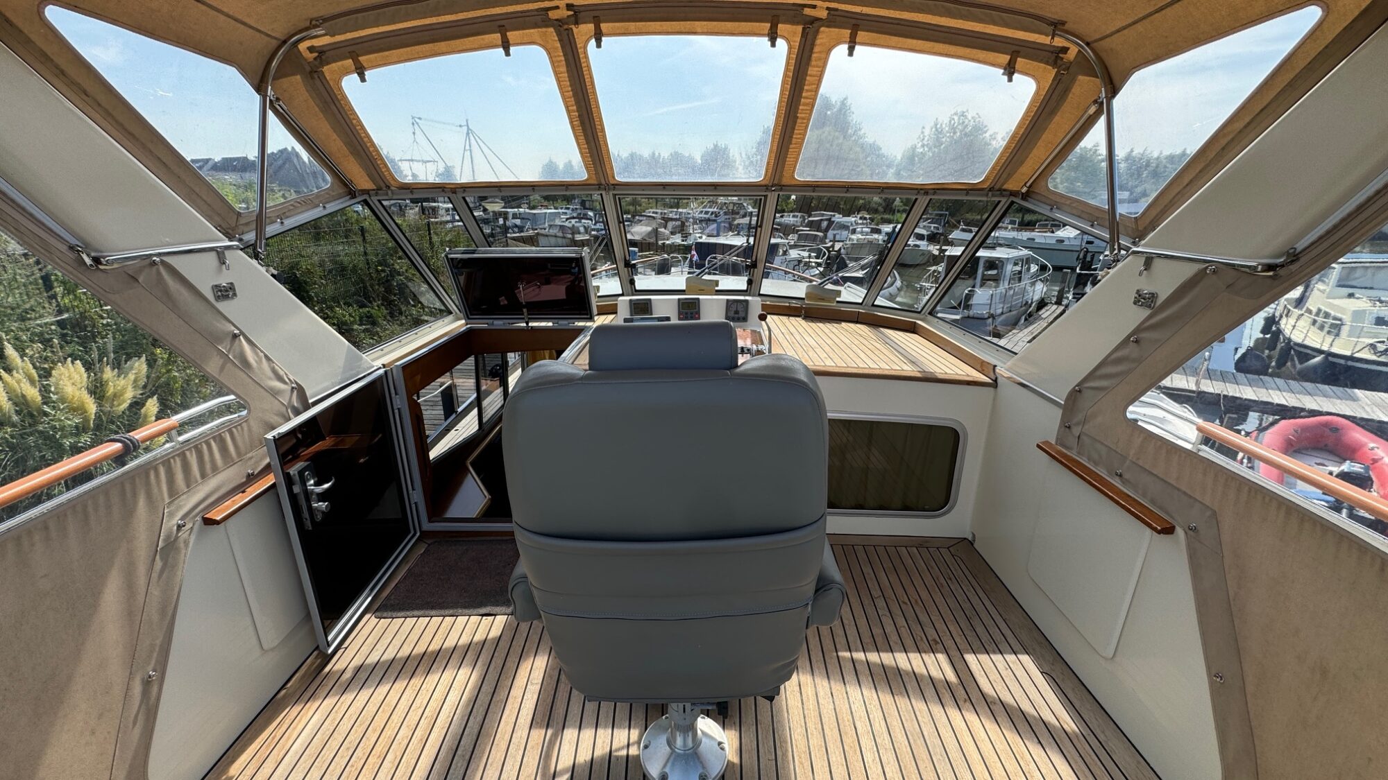 foto: 25 Nowee Nowee Caprice 13.00 AK Cabrio