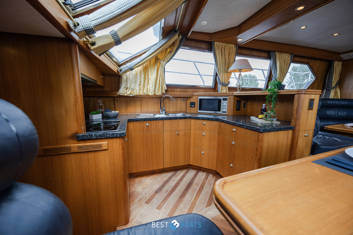 foto: 41 Wim van der Valk Continental 1700