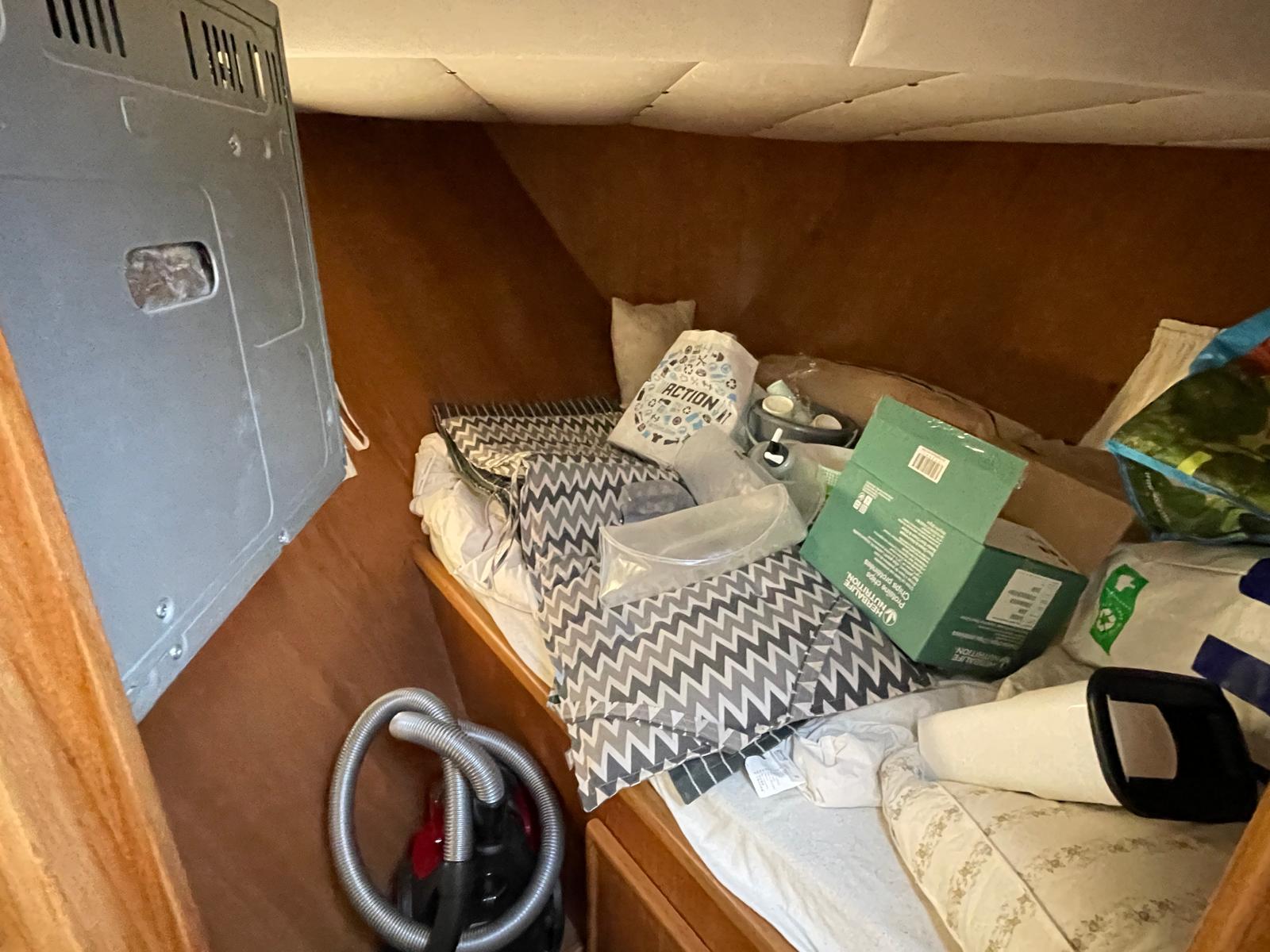 foto: 16 Valk  Voyager ( Woonboot )