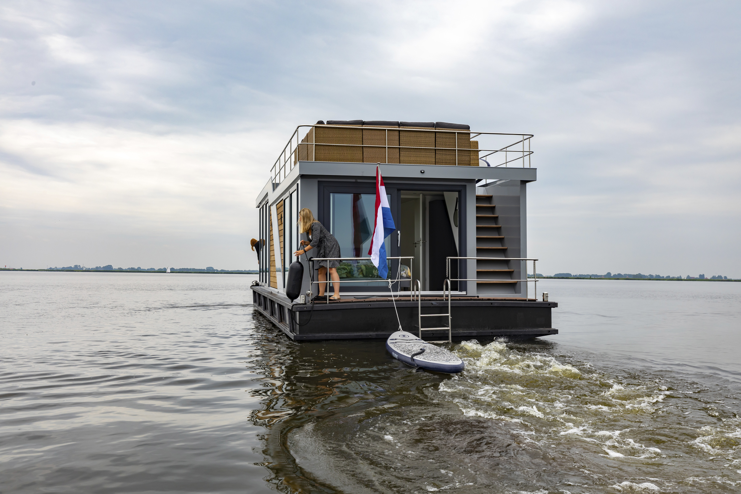 foto: 30 Houseboat Friesland 12.75 X 4.50 (inboard Engine)