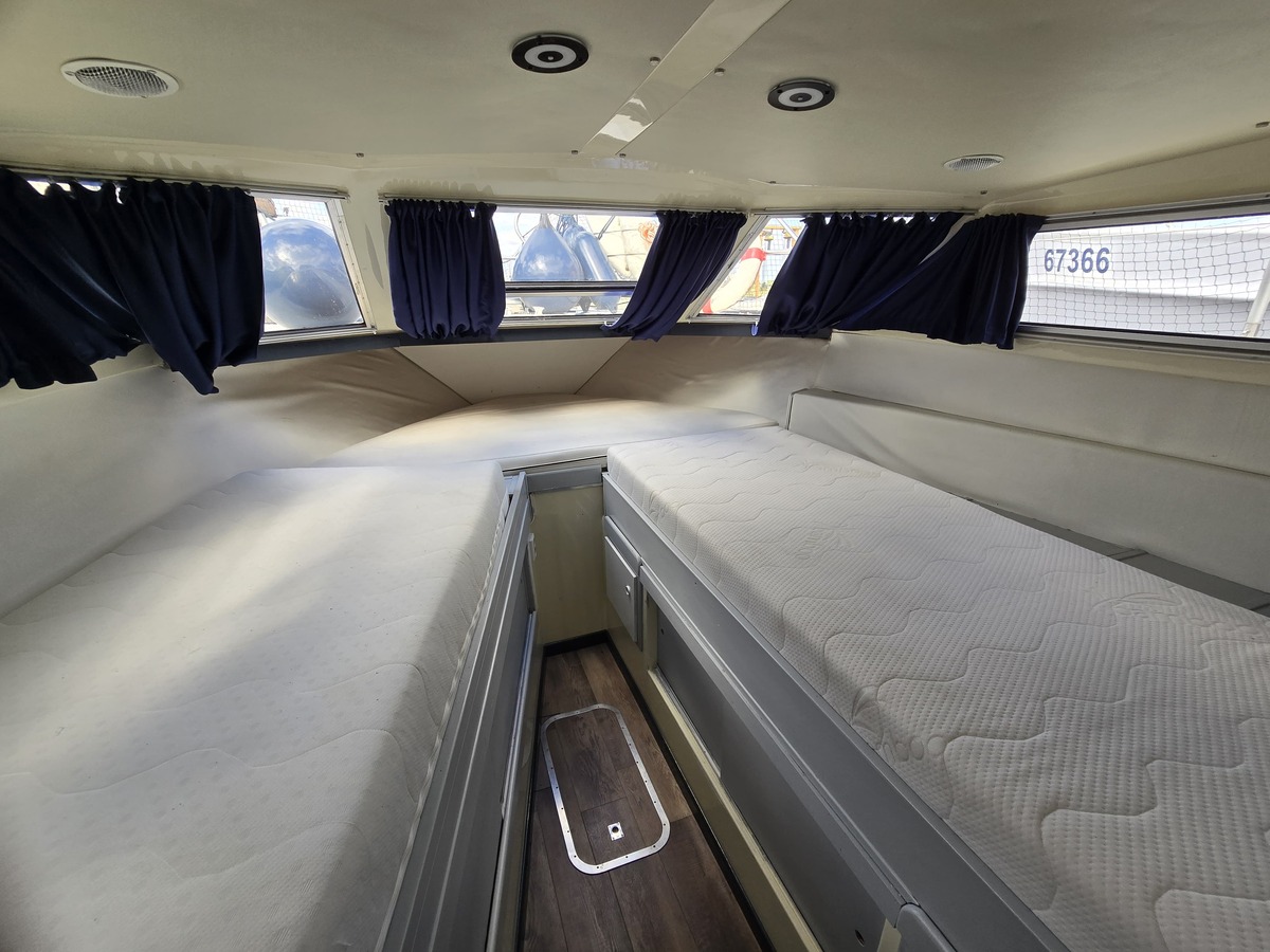 foto: 16 Fairline  32 Phantom