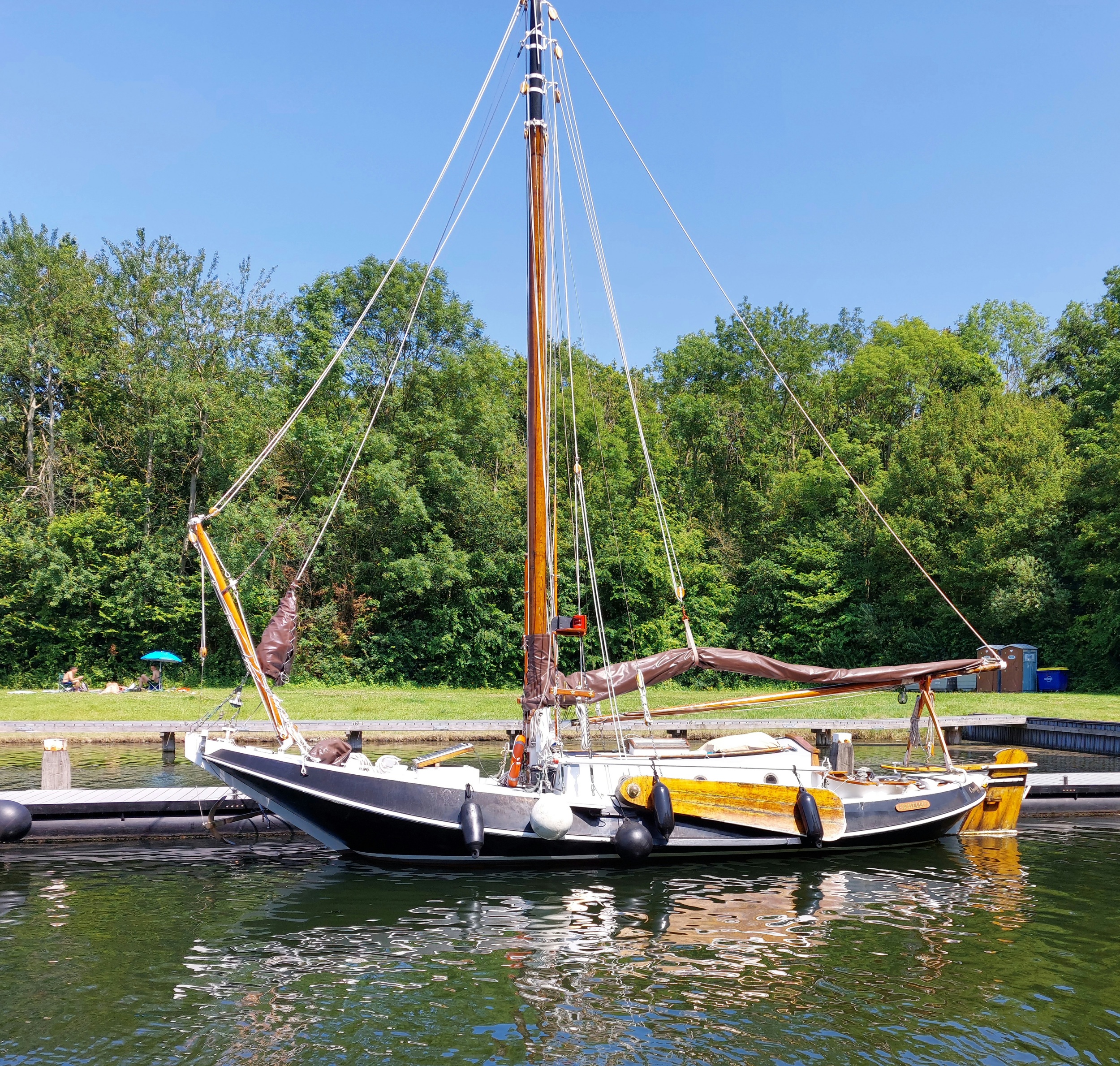 hoofdfoto: 1 Hoogaars - Platbodem 10.00