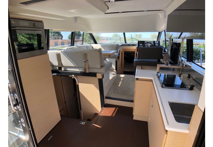 foto: 22 Prestige 420