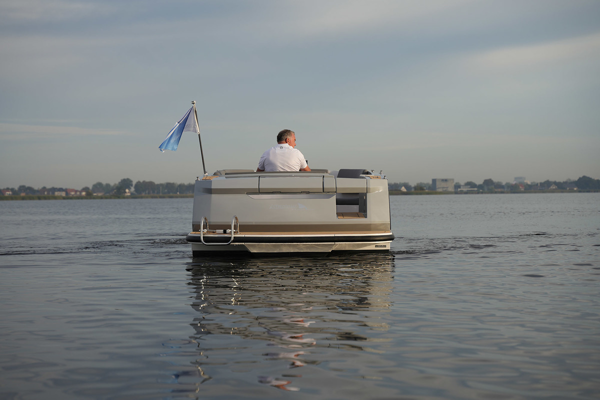 foto: 36 Alfastreet Marine 21 Open Electric