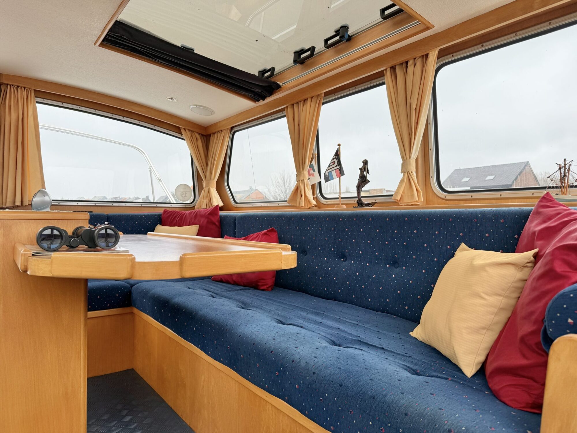 foto: 36 Pilot Pilot 44