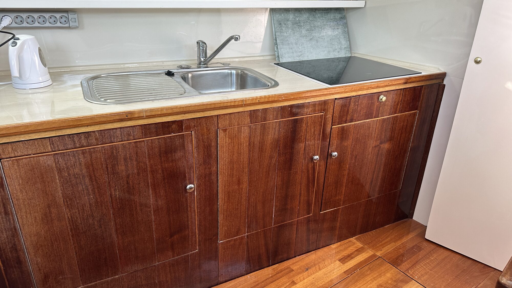 foto: 39 Zwaan Zwaan Kruiser 13.50 AK