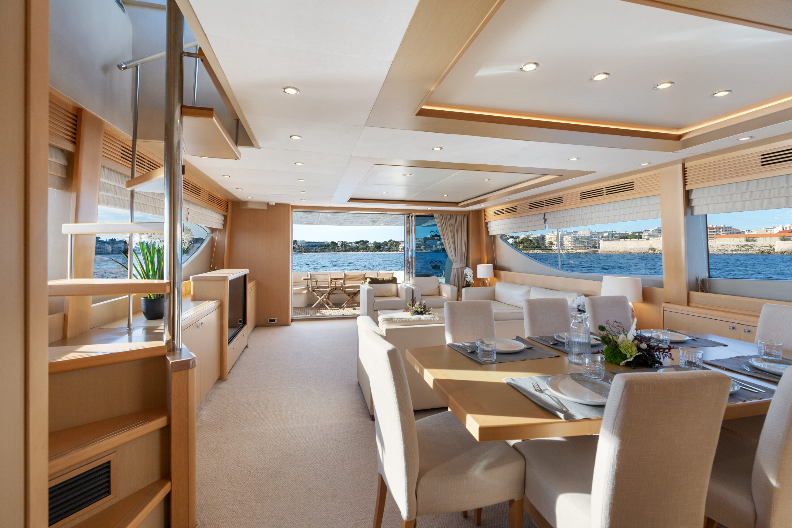 foto: 83 Princess 85