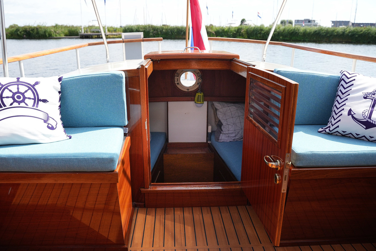 foto: 31 Dolman 970 AK