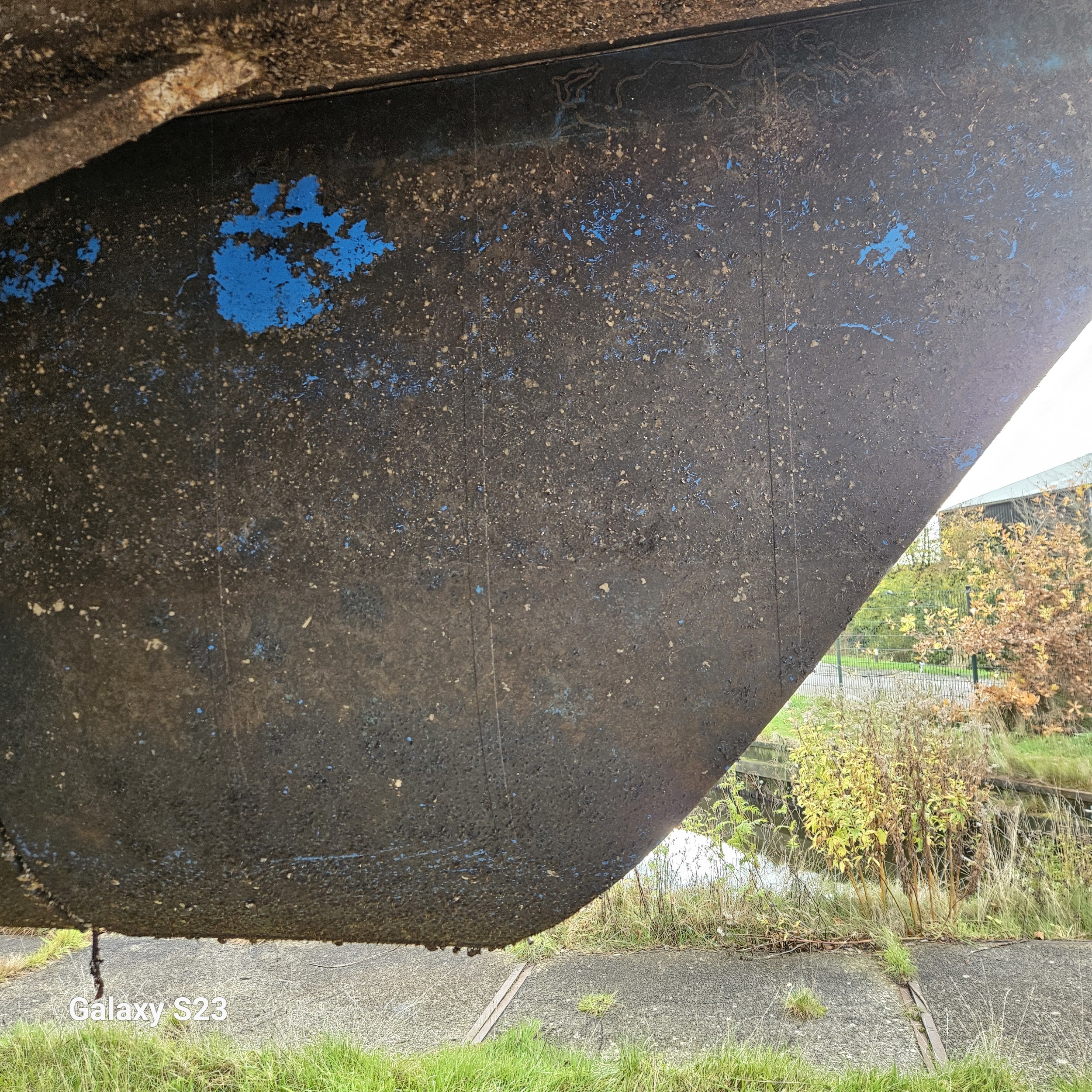 foto: 18 LST Boatin (onderstel) Houseboat