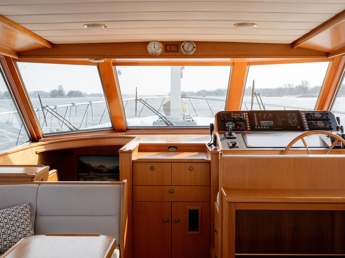 foto: 30 Laancruiser 2100