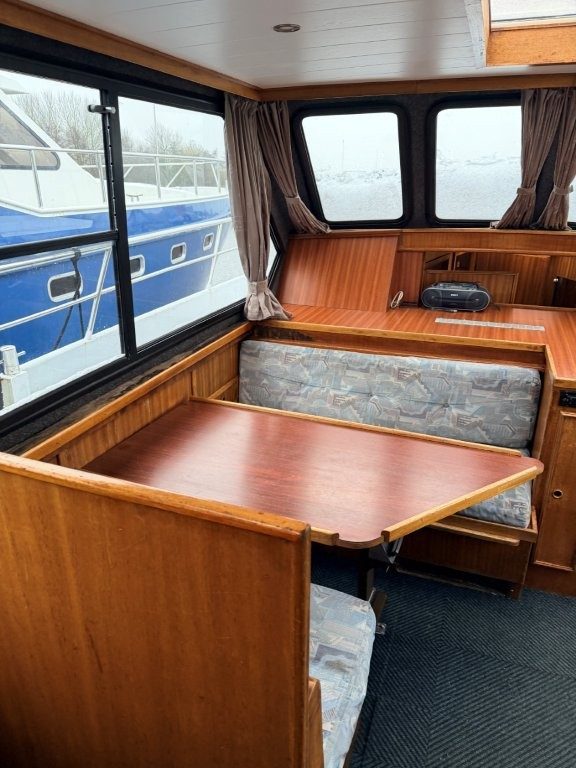 foto: 16 Powerline 1300