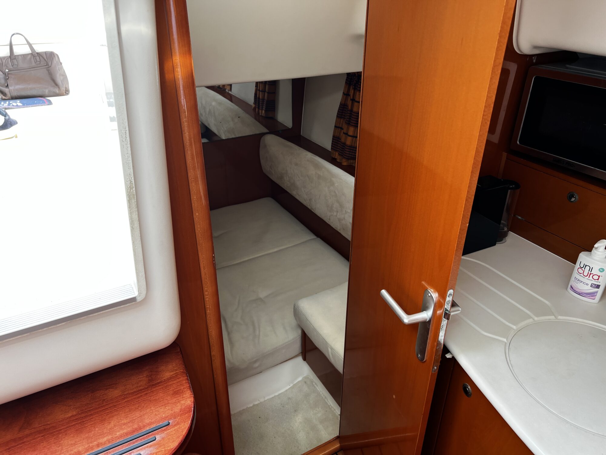foto: 36 Jeanneau Jeanneau Prestige 34S HT