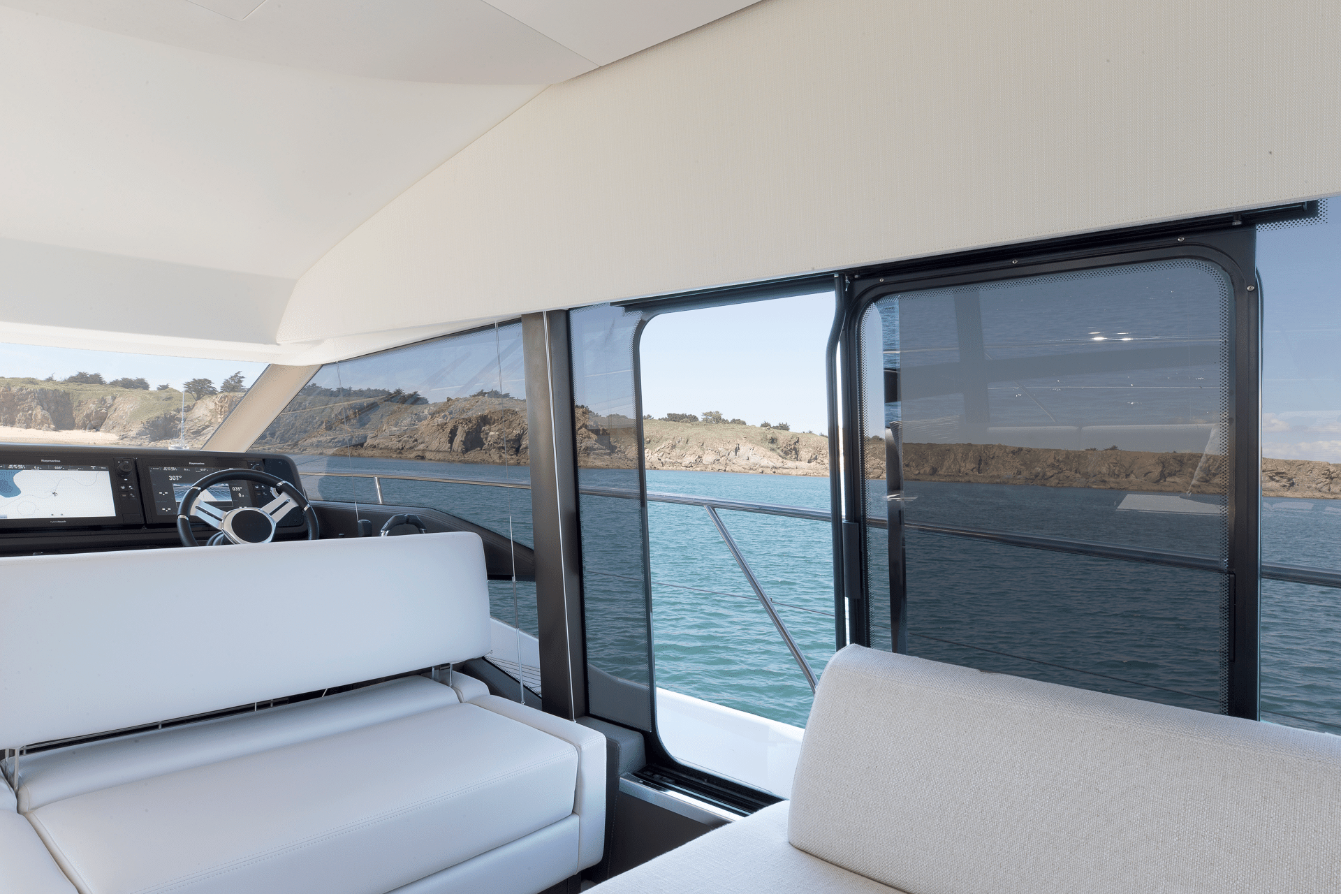 foto: 24 Prestige 520