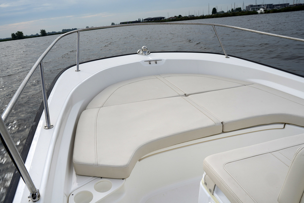 foto: 31 Boston Whaler 190 Montauk