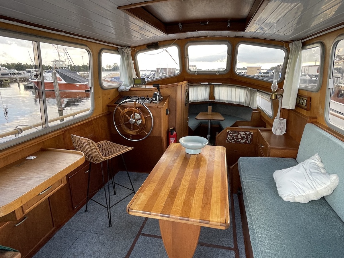 foto: 12 Crown 970 OK