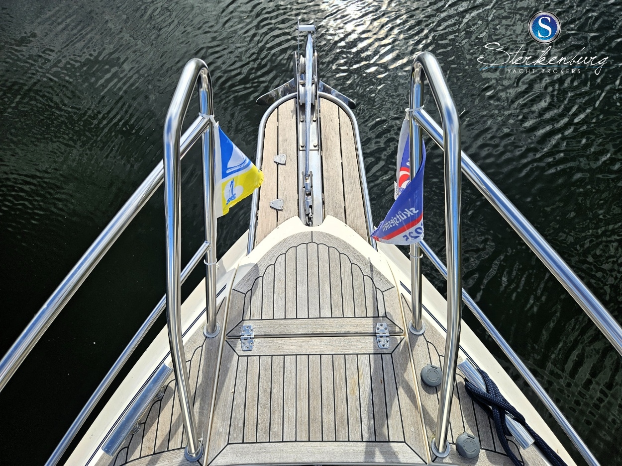 foto: 37 Aquador 33 HT