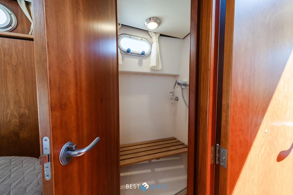 foto: 22 Linssen Grand Sturdy 29.9 Sedan 