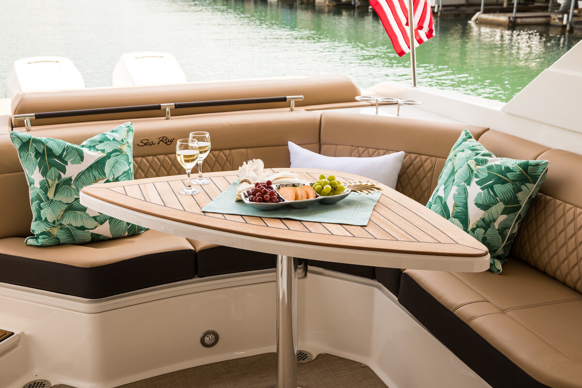 foto: 34 Sea Ray SLX 310 Outboard