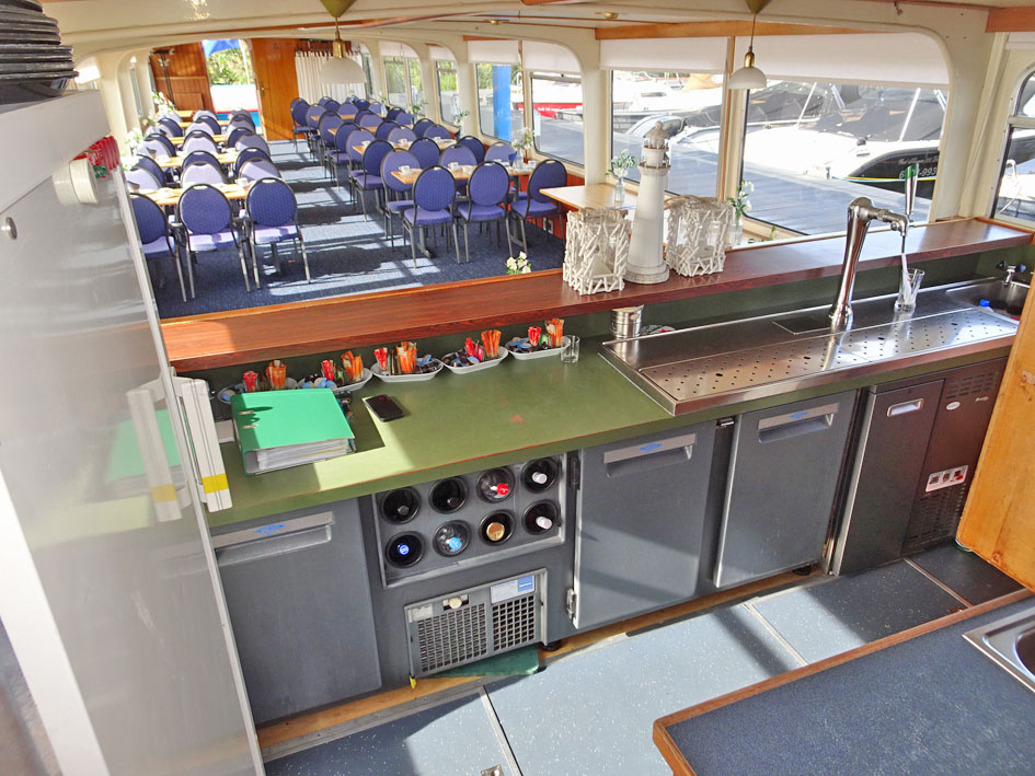 foto: 38 Hybride Rondvaartboot 140 passagiers