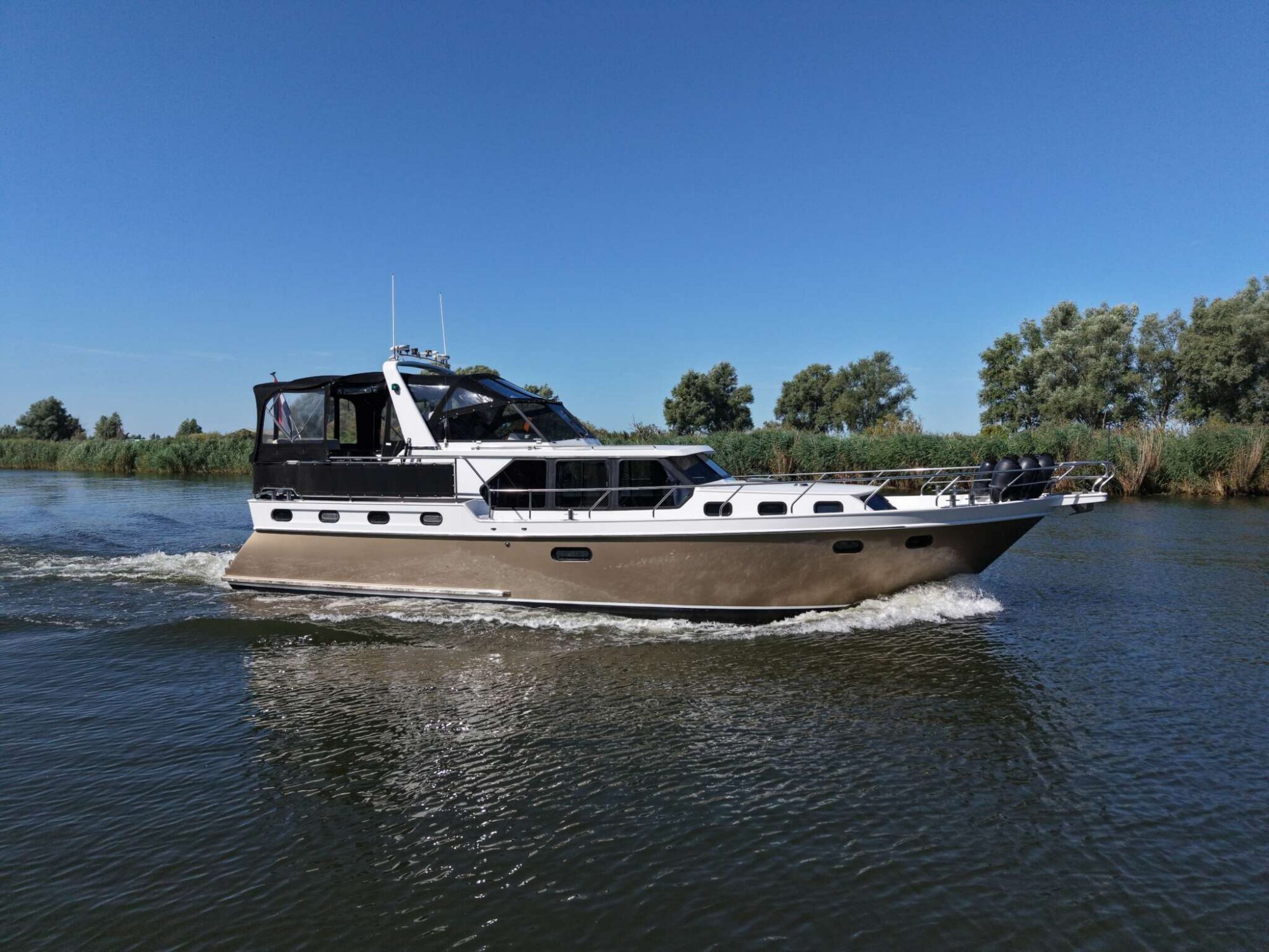 Explorer Explorer Classic 14.00 AK Cabrio