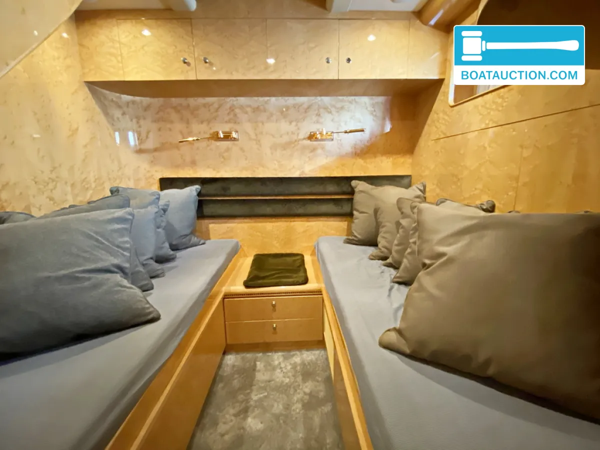 foto: 15 Horizon Elegance 82S