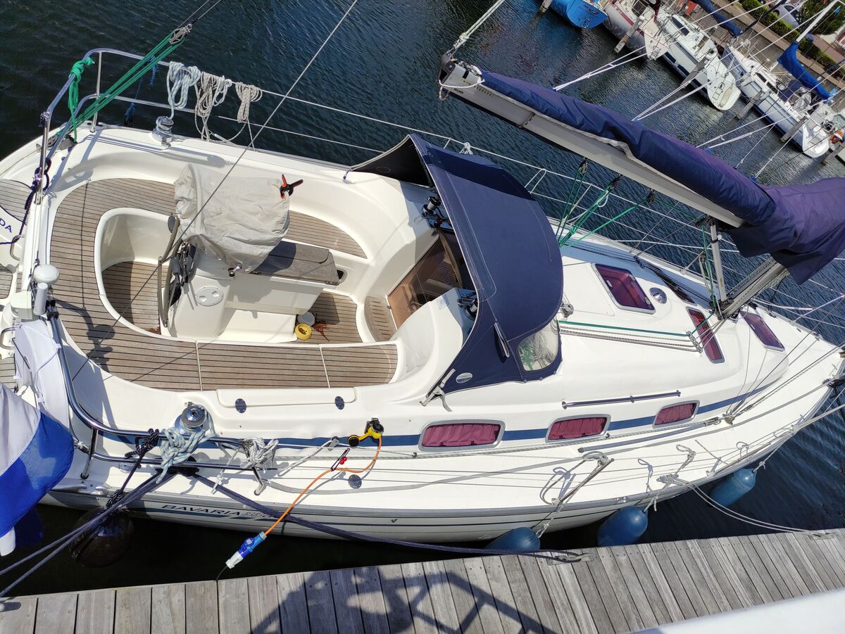 foto: 24 Bavaria  33 Cruiser