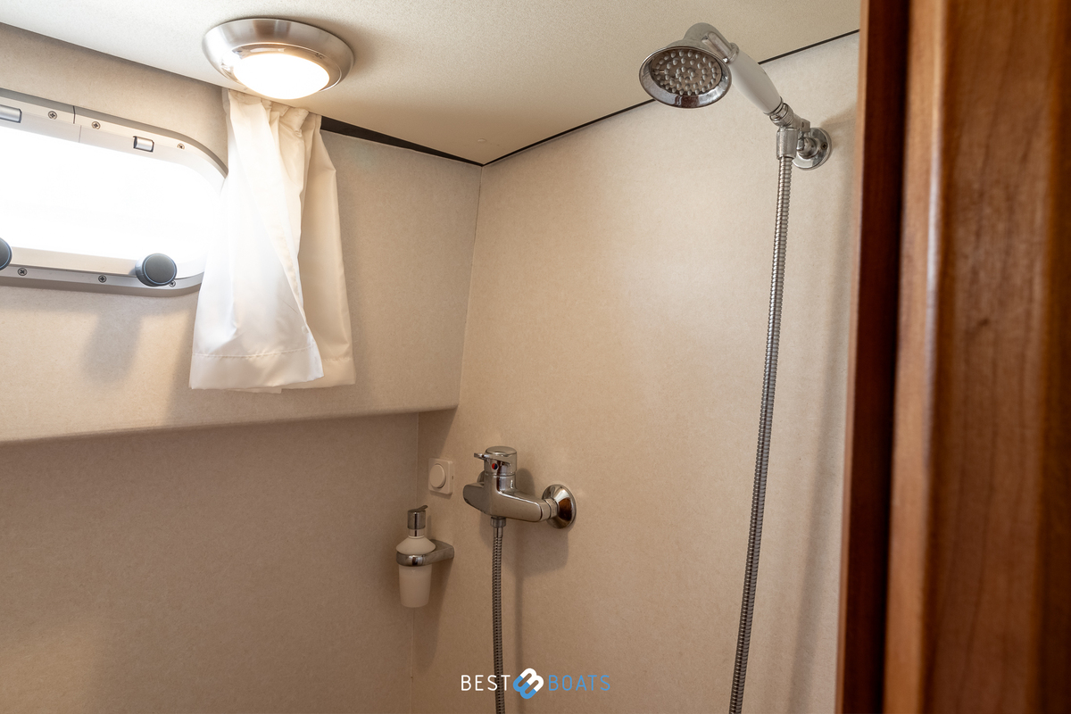 foto: 24 Linssen  Grand Sturdy 29.9 Sedan