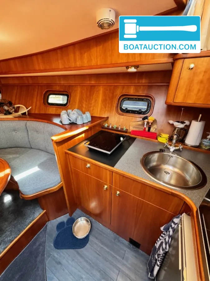 foto: 30 Vri-Jon Contessa 37E