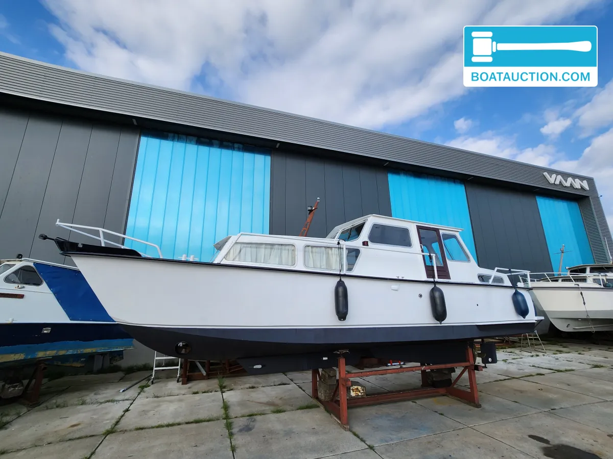 foto: 17 Motorboat 1050
