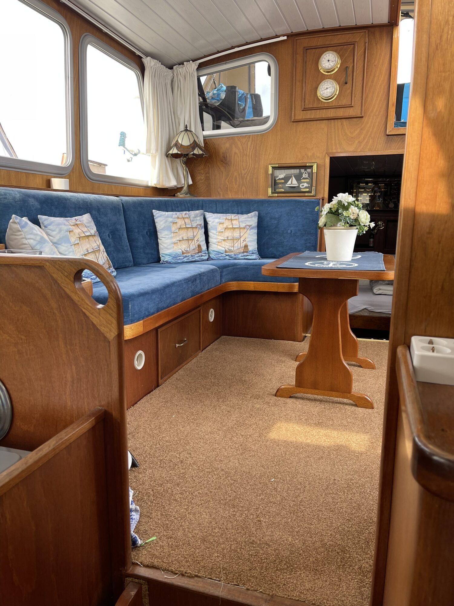 foto: 37 Crown yachts Crown Kruiser 11.90 AK Cabrio