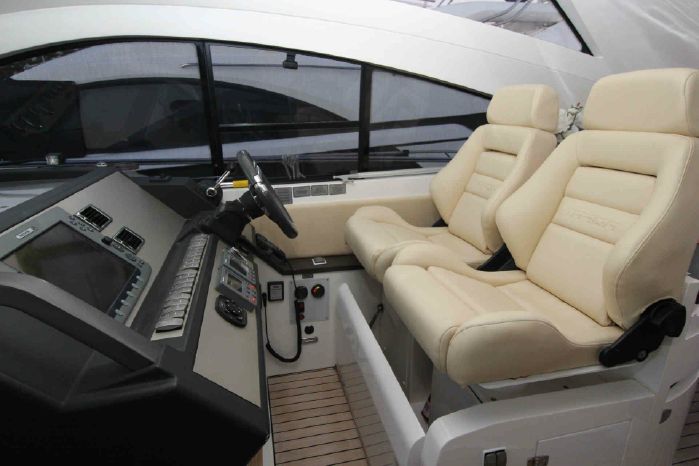 foto: 15 Fairline Targa 52 GT