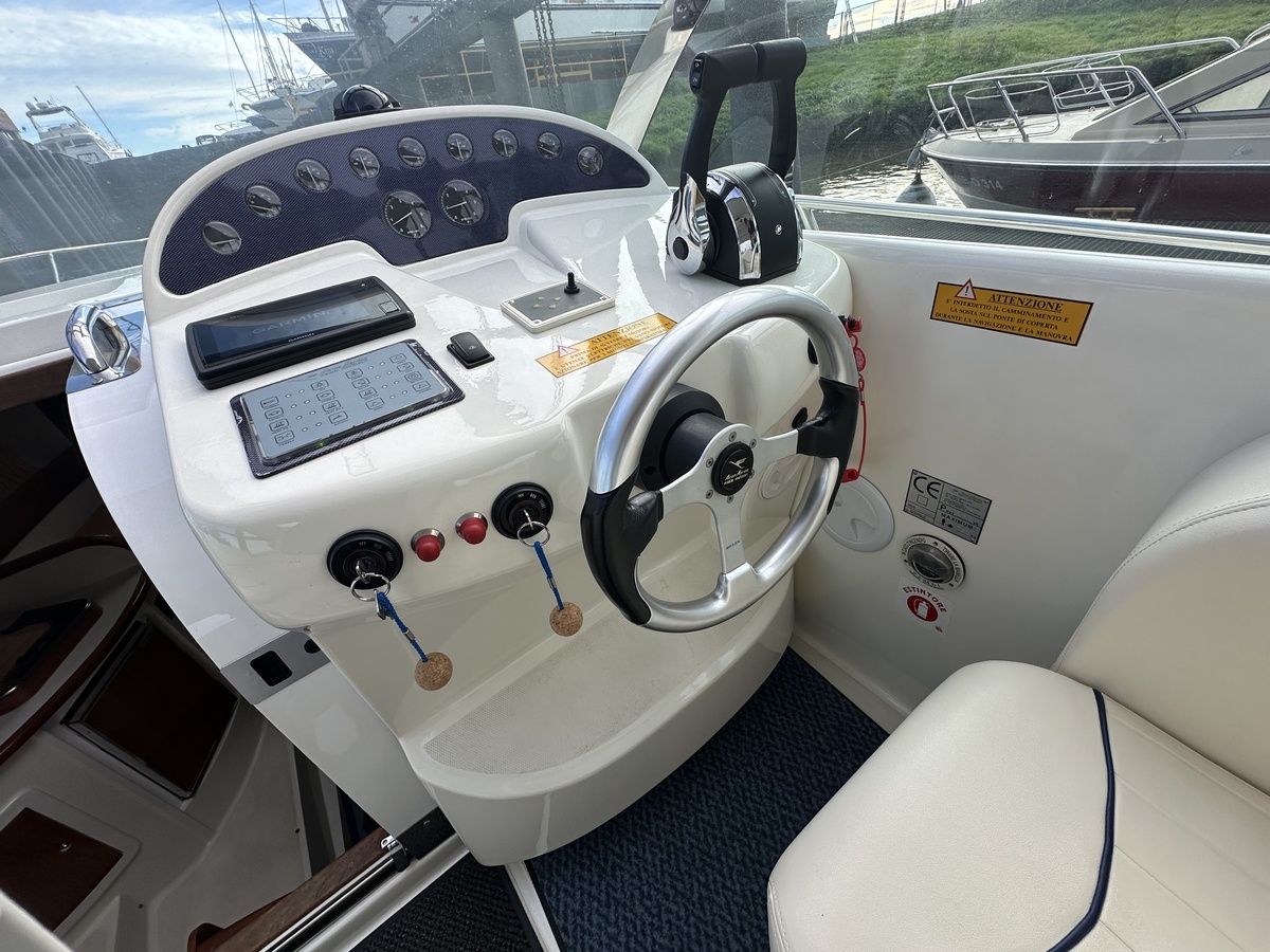 foto: 23 Airon Marine 300