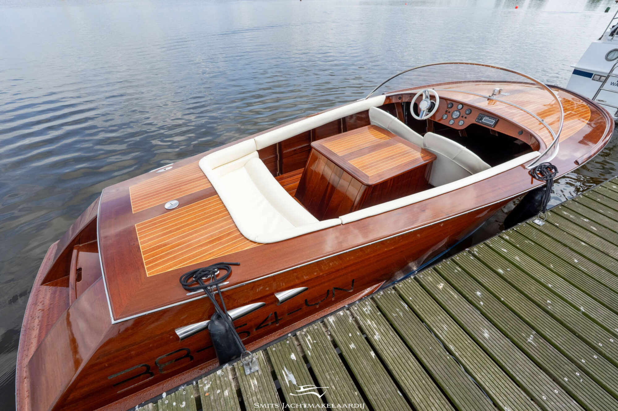foto: 24 Divank Divank Uscire 635