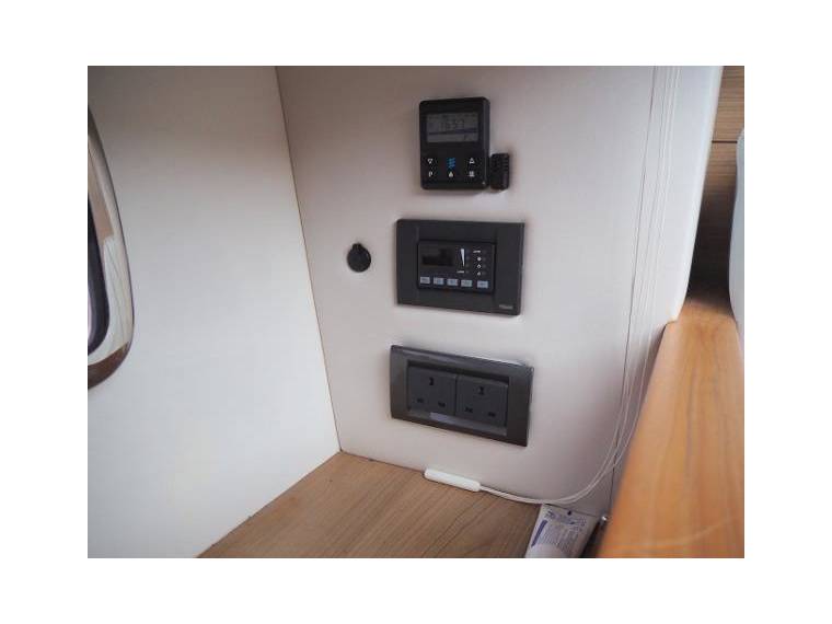 foto: 29 Sealine F 46