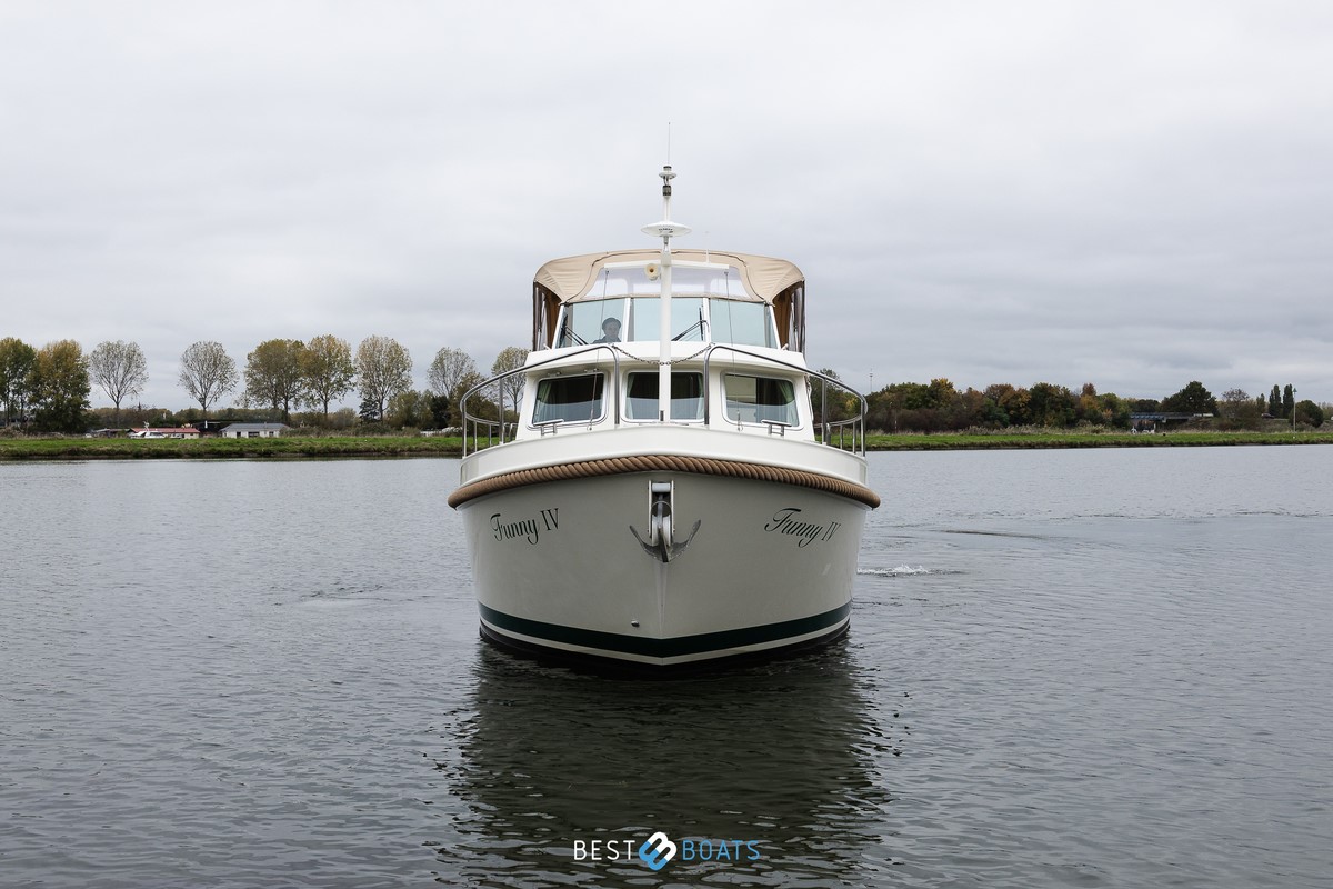 foto: 31 Linssen Grand Sturdy 34.9 AC