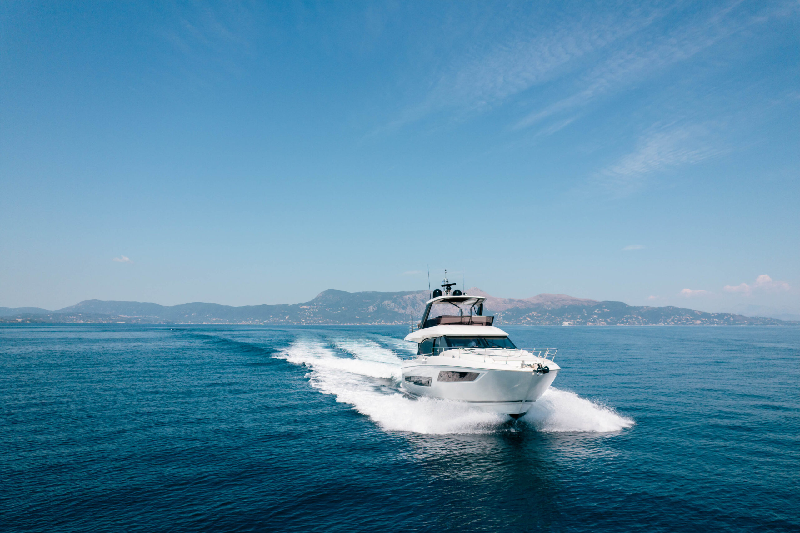 foto: 99 Prestige 690 flybridge