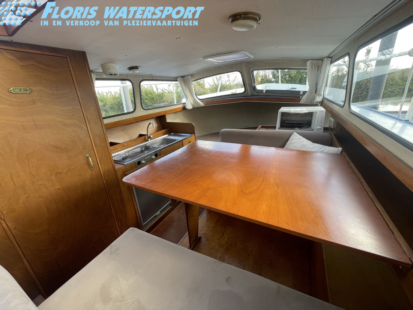 foto: 12 Hooveld 850 Open Cabin