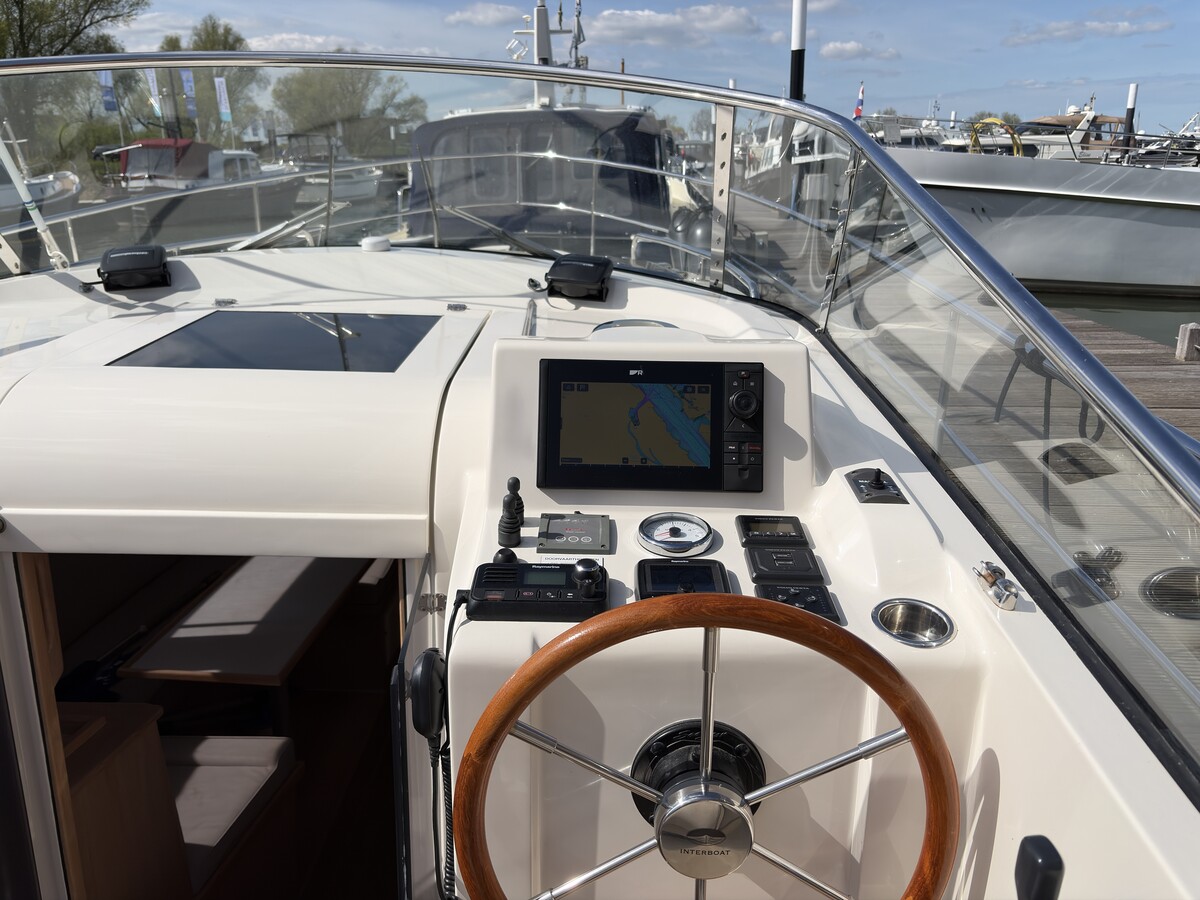 foto: 10 Intercruiser 31