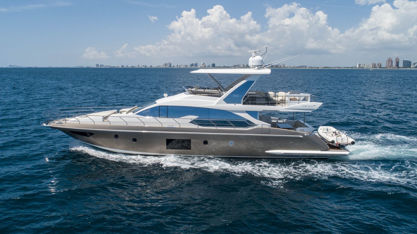 hoofdfoto: 1 Azimut 66 