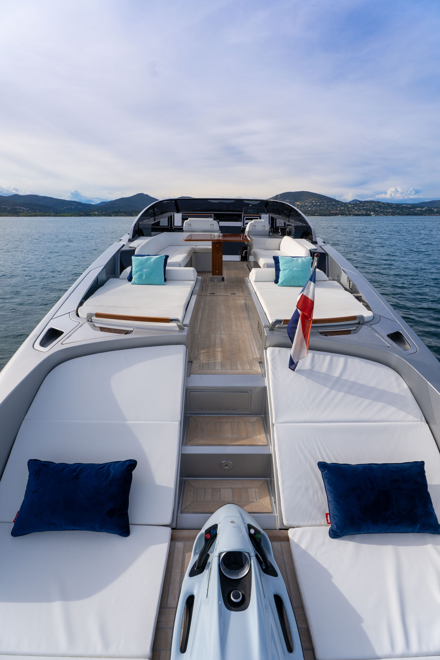 foto: 34 Riva 48 Dolceriva #03 ELEMENTS
