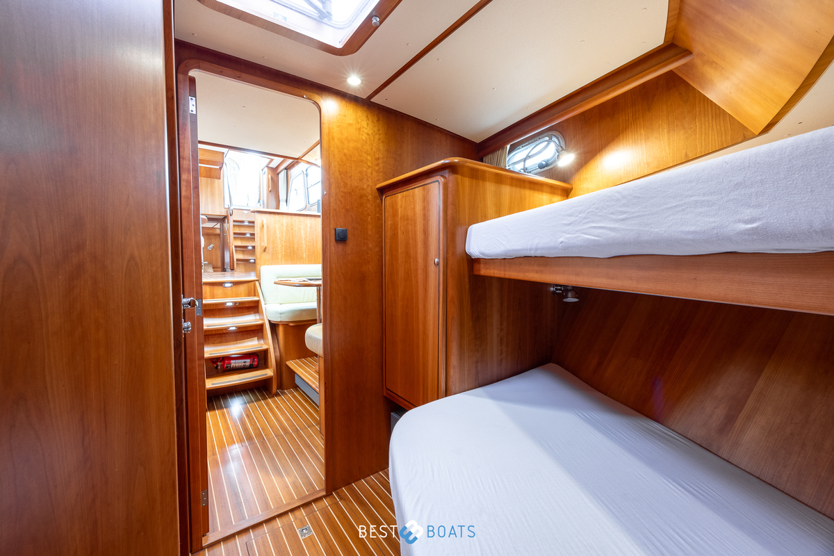 foto: 41 Linssen  Grand Sturdy 430 AC MKII Diamond