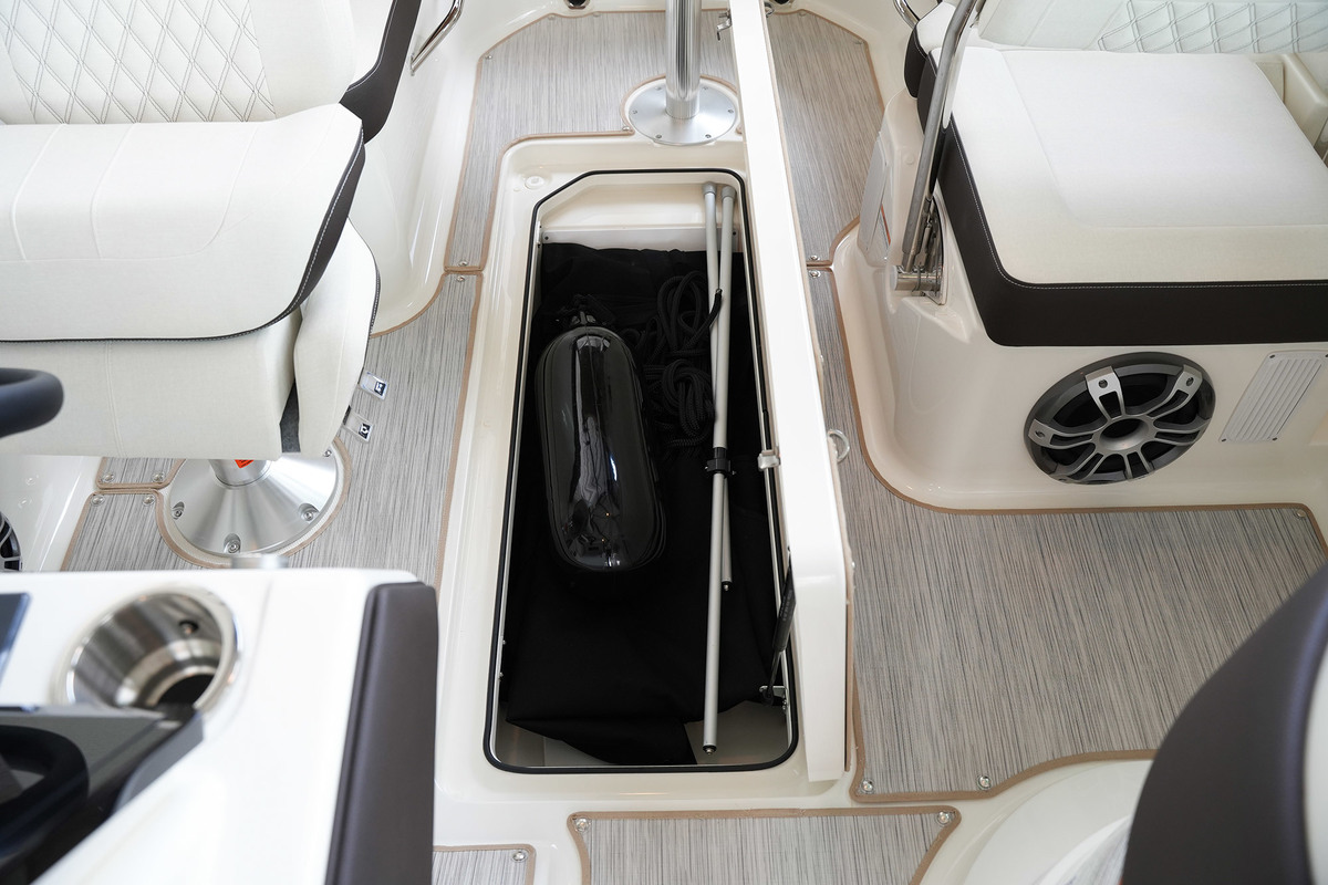foto: 78 Sea Ray SLX 250