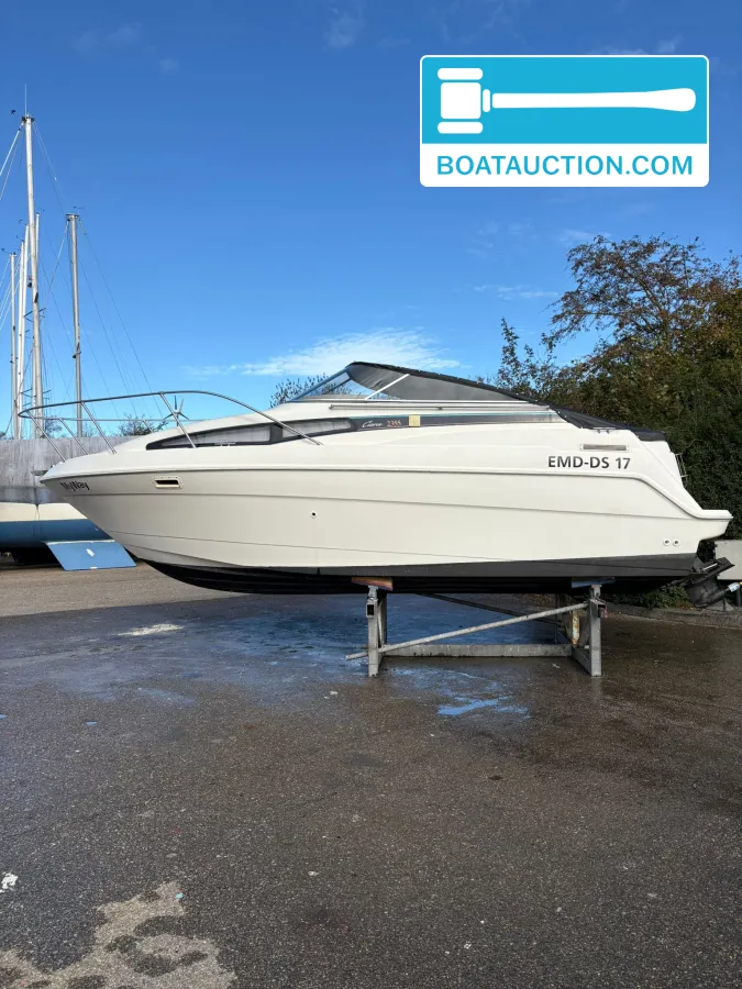 foto: 11 Bayliner 2355