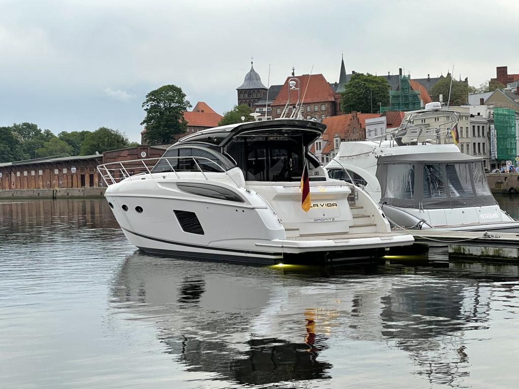 foto: 22 Princess V 48