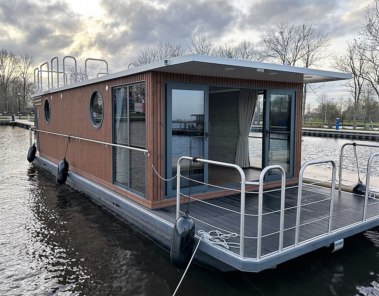 foto: 45 Nordic Season Met Ligplaats NS 40 Eco 36m2 Houseboat