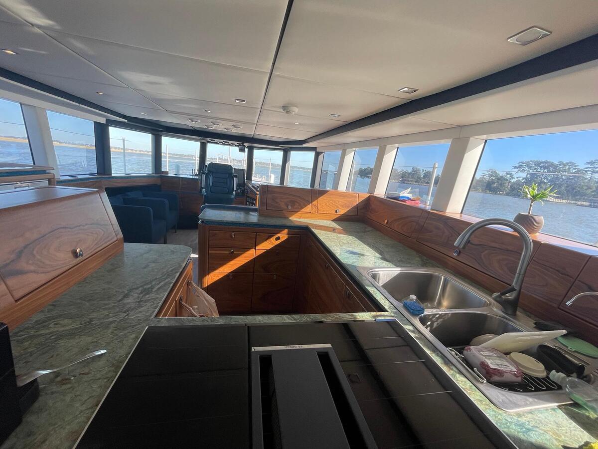 foto: 31 Naval Yachts XPM 78