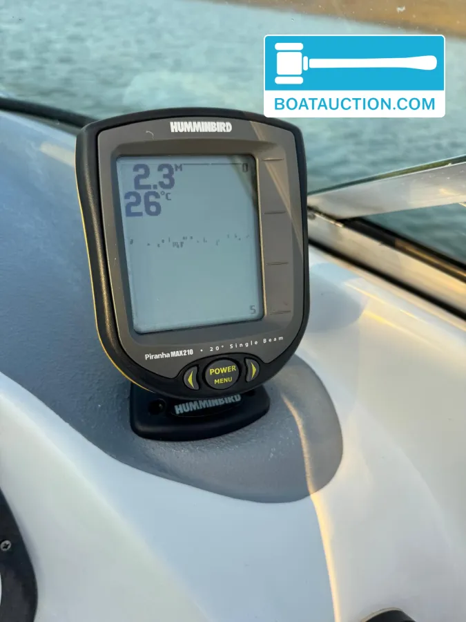 foto: 17 Triton 225 Cuddy